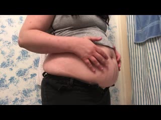 big belly vs. skinny jeans