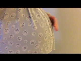 looking pregnant in this blouse
