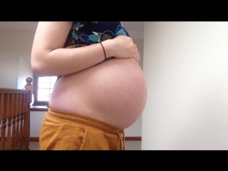 17 pregnant- 38 week bellyshot bumpdate