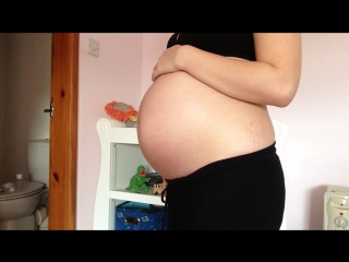 bump massage 37 week bellyshot